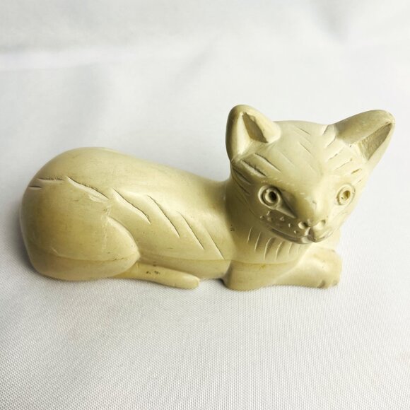 Hand-Carved Vintage Kitty Cat Soapstone Sculpture Stone Feline Figurine - Picture 3 of 10